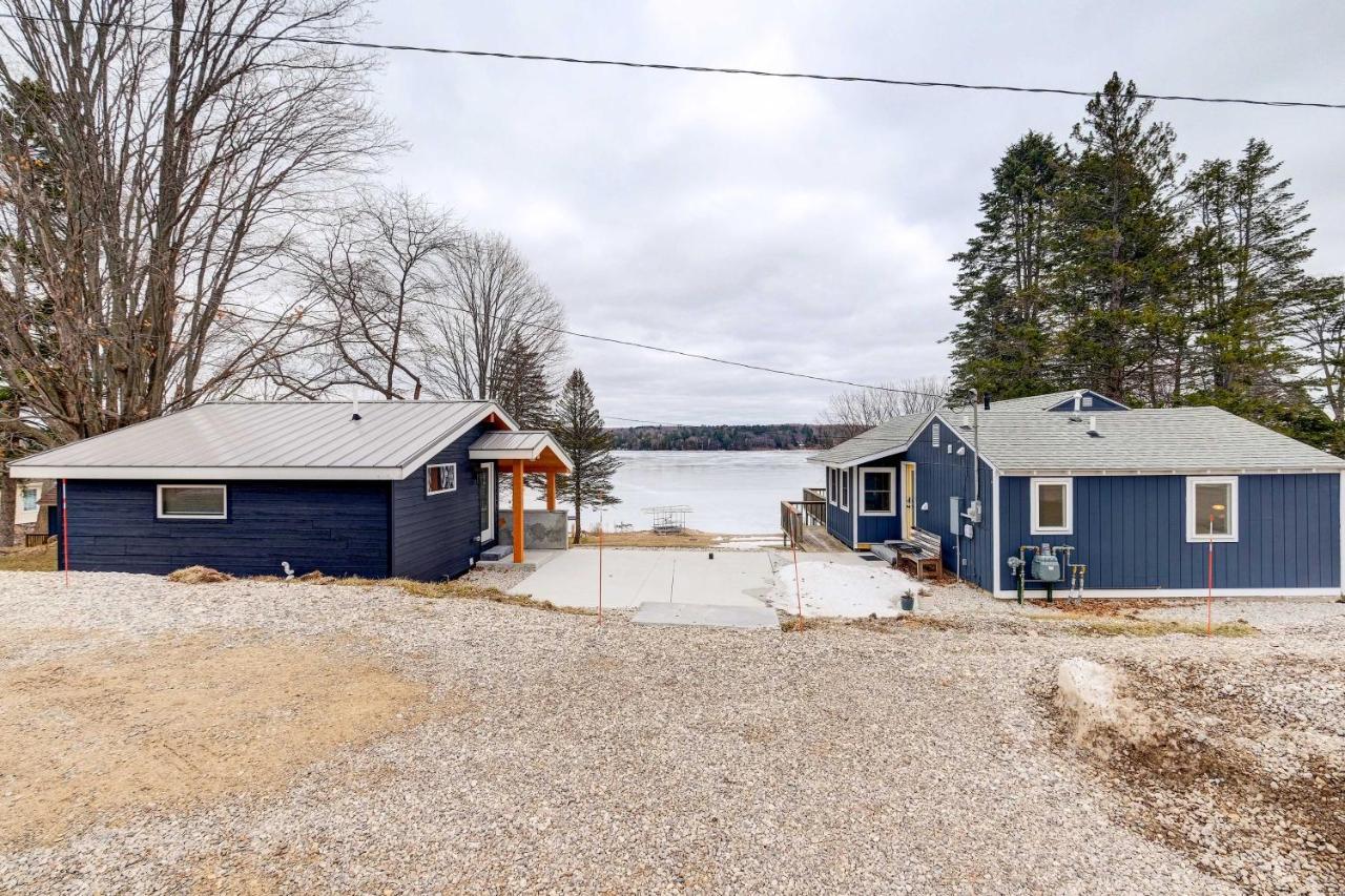 East Jordan Vacation Rental On Lake Charlevoix! Exterior photo